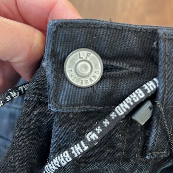 LF The Brand Black Rebel Distressed Denim Hot Shorts Zip Sides Raw Hem Sz 28 NWT - Picture 11 of 11